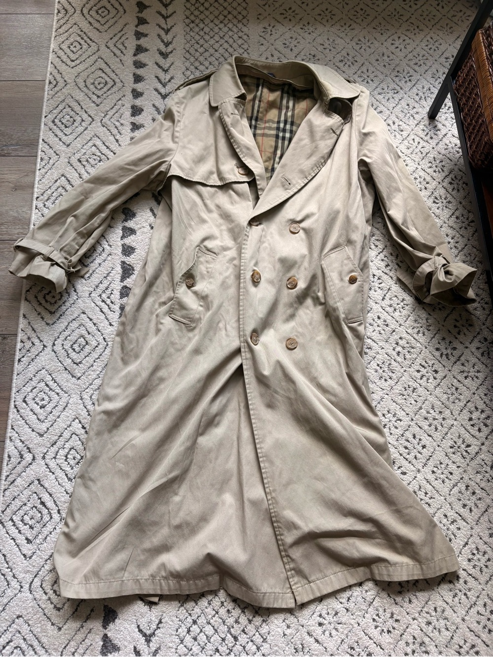 Classic Beige Double-Breasted Trench Coat with Checked Lining